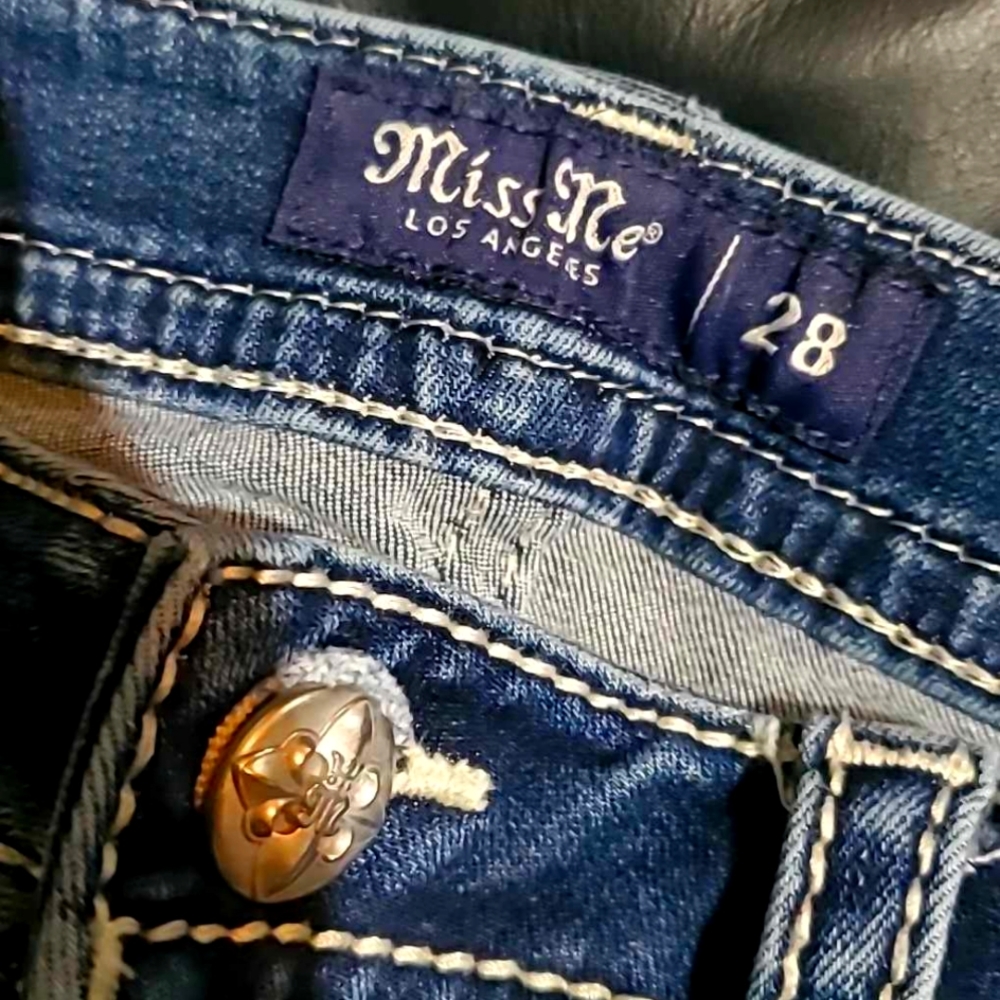Womens miss me jeans size 28